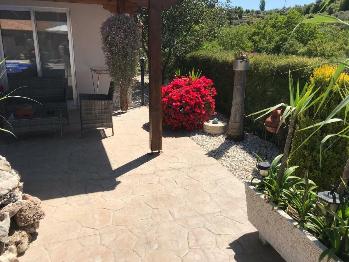Sofros Valley Hills Chalet Agios Mamas Exterior photo